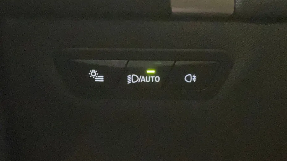 BMW iX iX xDrive40 76.6kWh