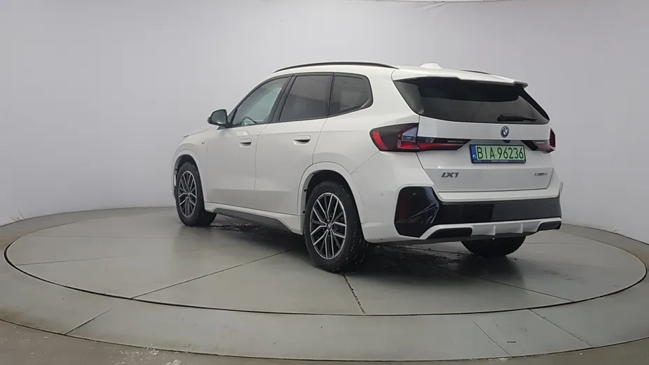 BMW iX1 iX1 xDrive30 66.5kWh M Sport