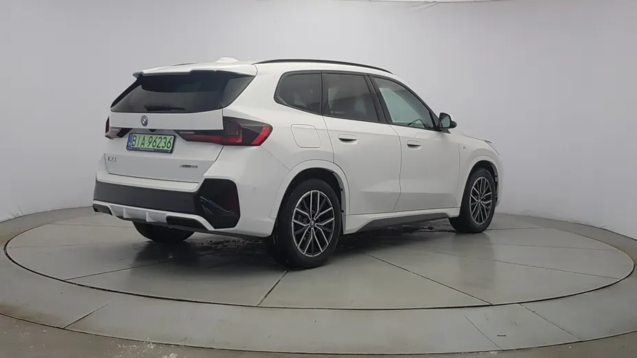 BMW iX1 iX1 xDrive30 66.5kWh M Sport