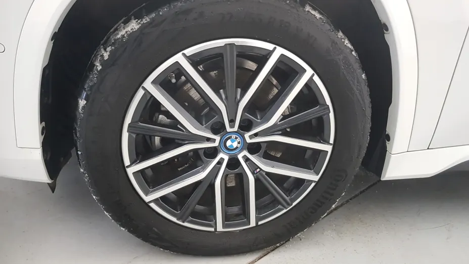 BMW iX1 iX1 xDrive30 66.5kWh M Sport