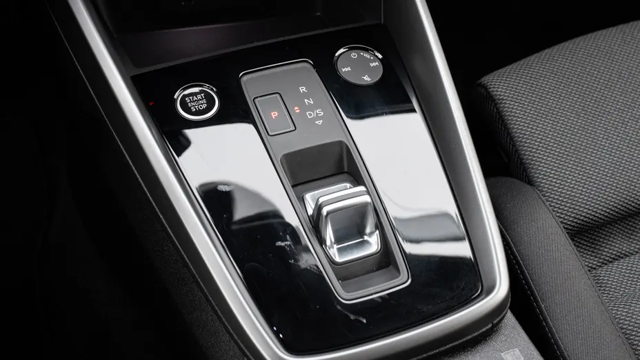 AUDI A3 A3 35 TFSI mHEV S Line S tronic