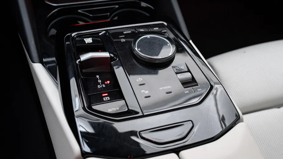 BMW Seria 5 520d xDrive mHEV M Sport aut