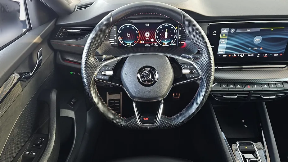 SKODA Octavia Octavia 2.0 TSI RS DSG