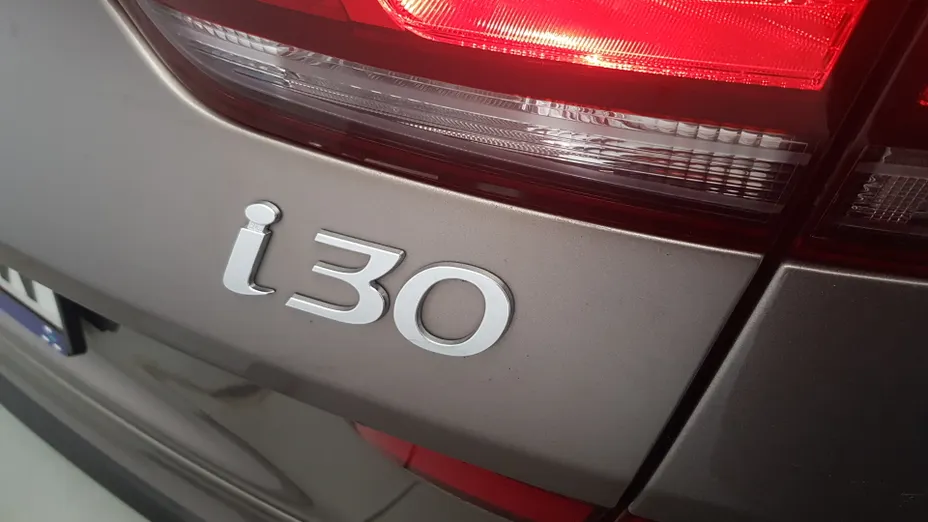 HYUNDAI i30 i30 1.0 T-GDI Classic + DCT