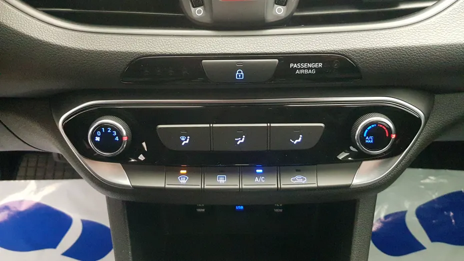 HYUNDAI i30 i30 1.0 T-GDI Classic + DCT