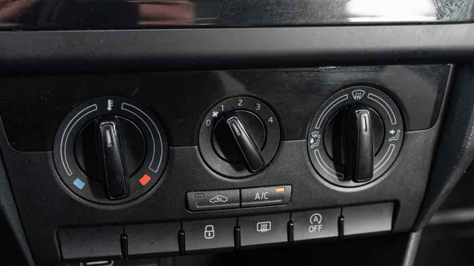 SKODA Rapid Rapid 1.0 TSI Ambition