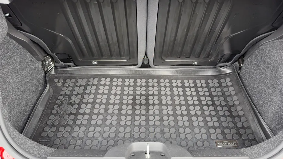 FIAT 500 500 1.0 Hybrid (RED)