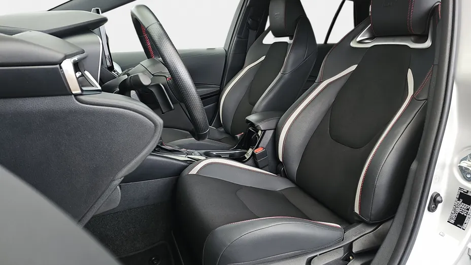 TOYOTA Corolla Corolla 2.0 Hybrid GR Sport