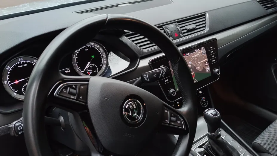 SKODA Superb Superb 2.0 TDI SCR Style DSG