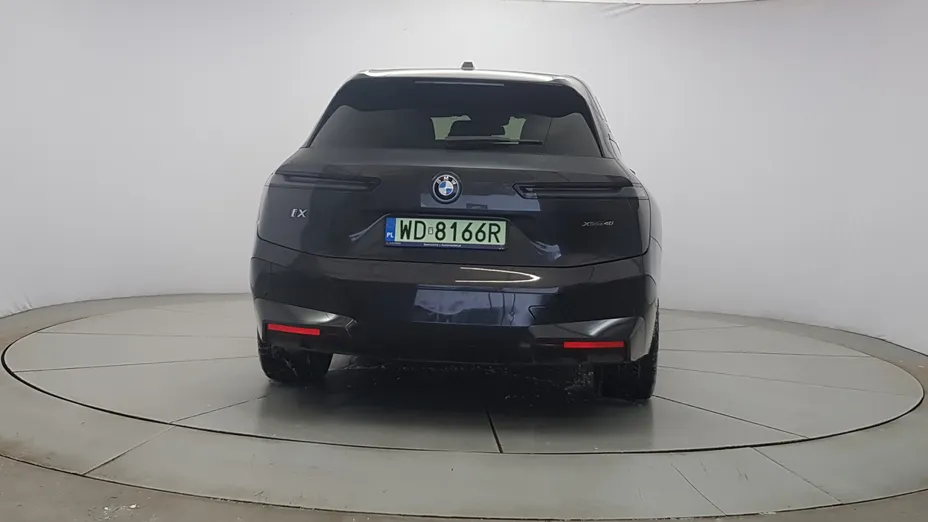 BMW iX iX xDrive40 76.6kWh
