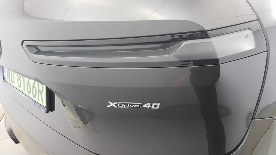 BMW iX iX xDrive40 76.6kWh