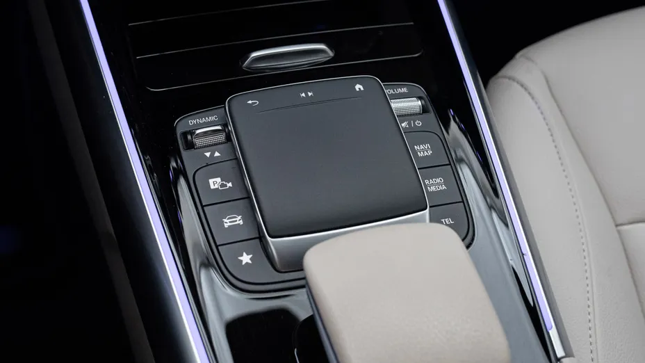 MERCEDES-BENZ EQA EQA 250 66.5kWh Progressive