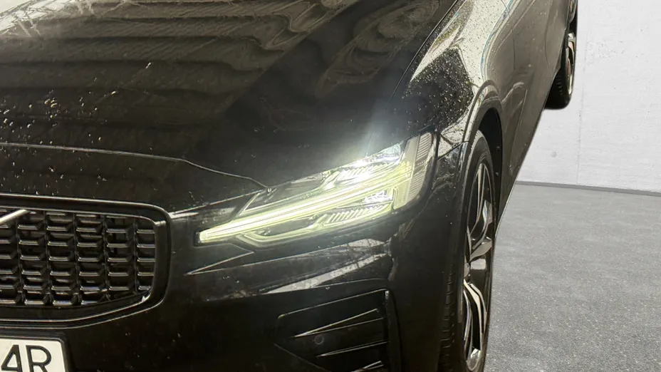 VOLVO V60 V60 B4 B Plus Dark aut