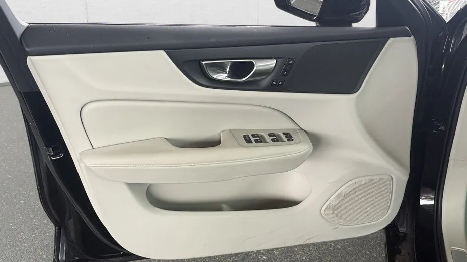 VOLVO V60 V60 B4 B Plus Dark aut