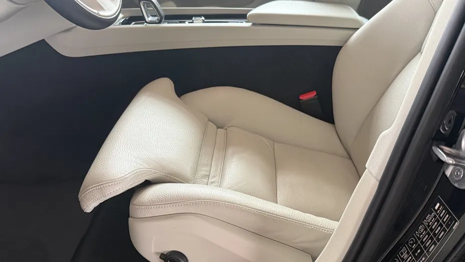 VOLVO V60 V60 B4 B Plus Dark aut
