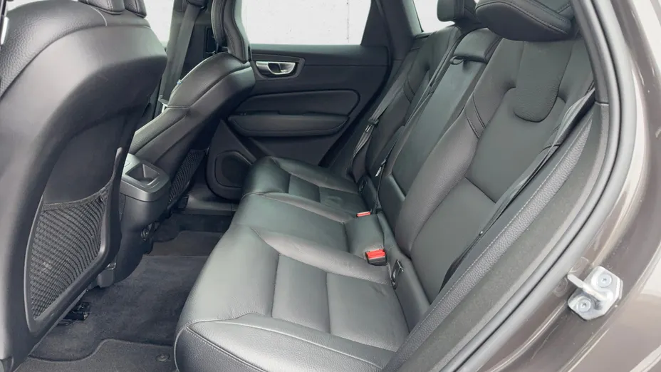 VOLVO XC60 XC60 B4 B Plus Bright aut