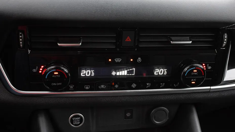 NISSAN Qashqai Qashqai 1.3 DIG-T mHEV N-Connecta Xtronic