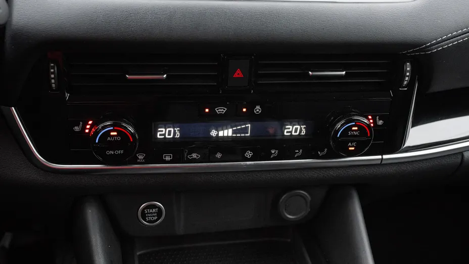 NISSAN Qashqai Qashqai 1.3 DIG-T mHEV N-Connecta Xtronic