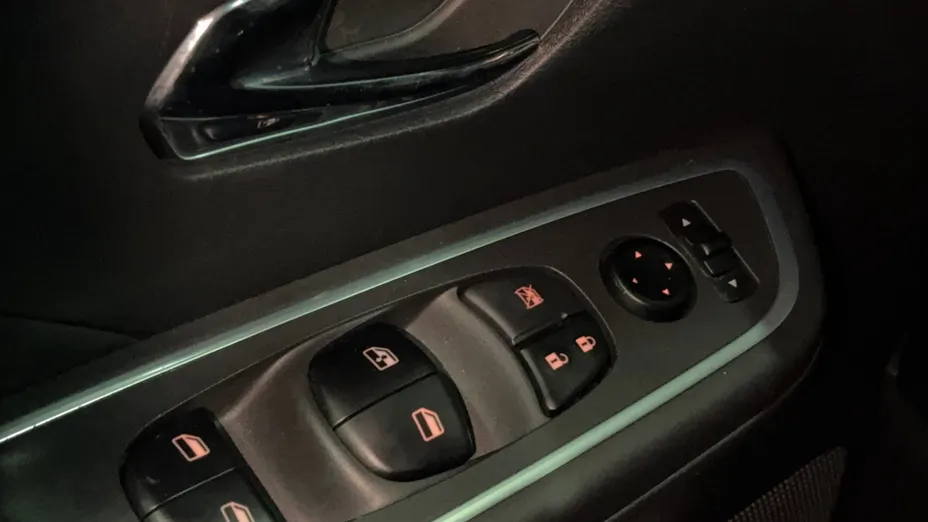 NISSAN Micra Micra 1.0 IG-T Acenta