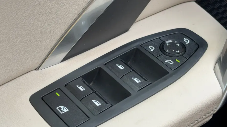 BMW X1 X1 xDrive23i mHEV xLine sport-aut