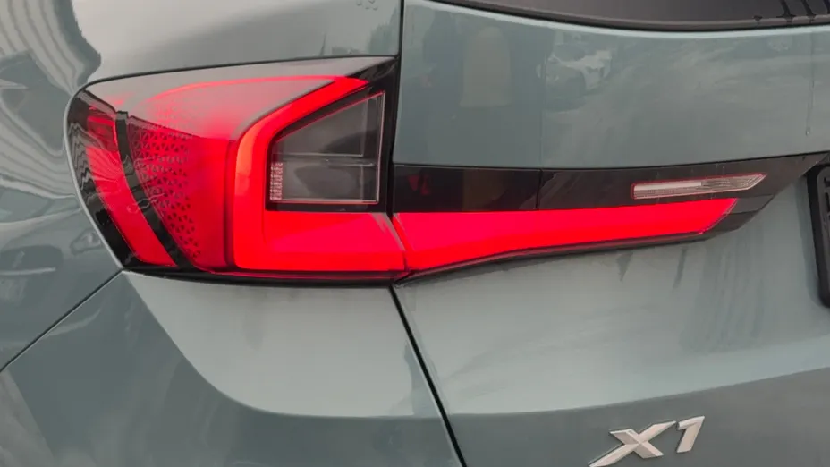 BMW X1 X1 xDrive23i mHEV xLine sport-aut