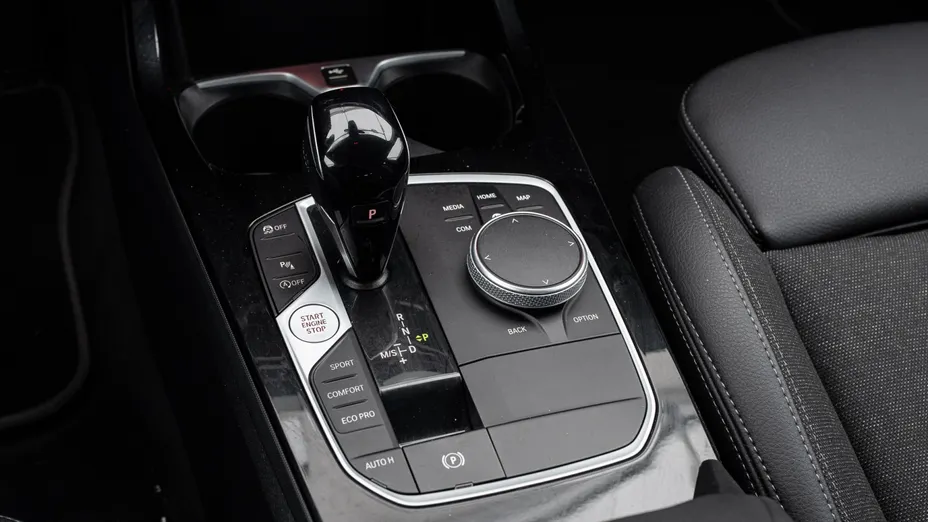 BMW Seria 2 218i Sport Line aut