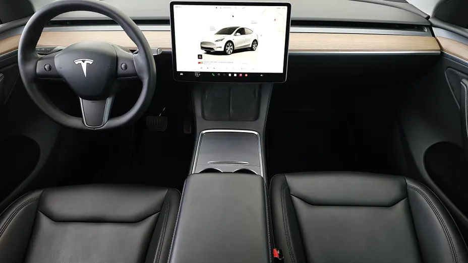 TESLA Model Y Y RWD