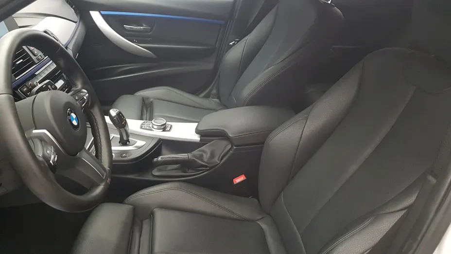 BMW Seria 3 320d M Sport aut