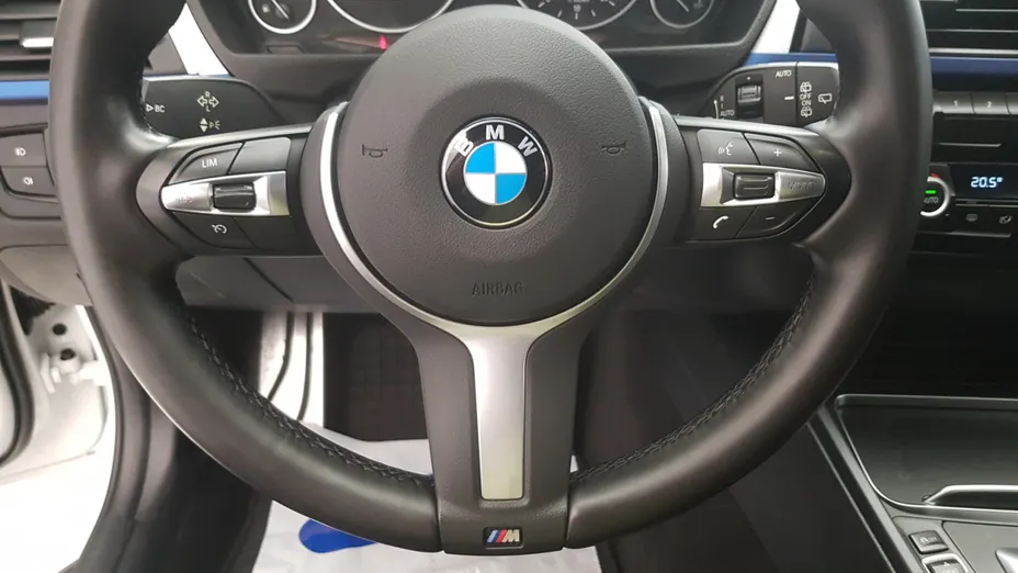 BMW Seria 3 320d M Sport aut