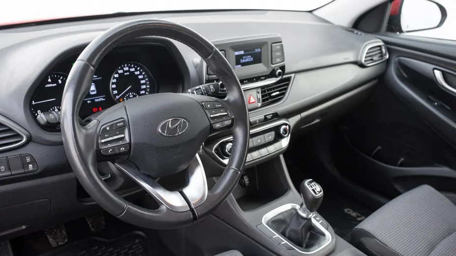 HYUNDAI i30 i30 1.5 DPI Classic +