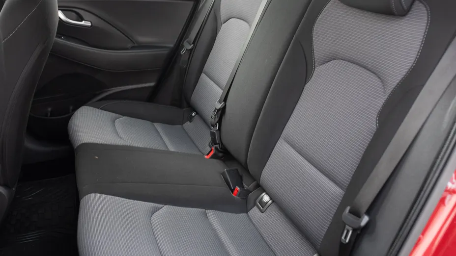 HYUNDAI i30 i30 1.5 DPI Classic +