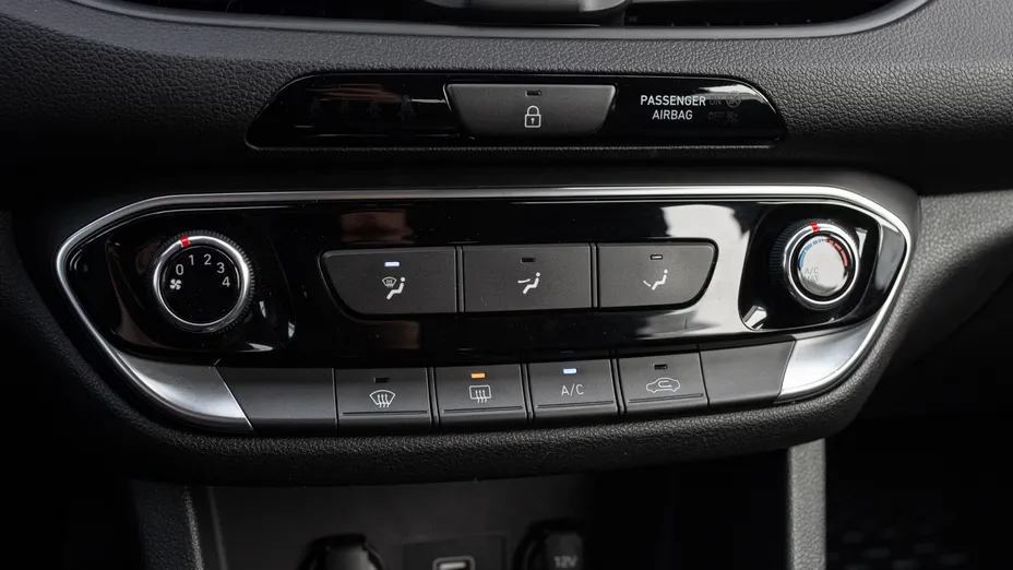 HYUNDAI i30 i30 1.5 DPI Classic +