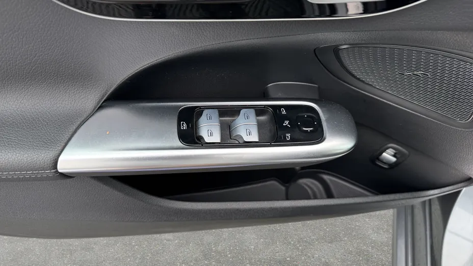 MERCEDES-BENZ C Klasa C 220 d mHEV 4-Matic Avantgarde