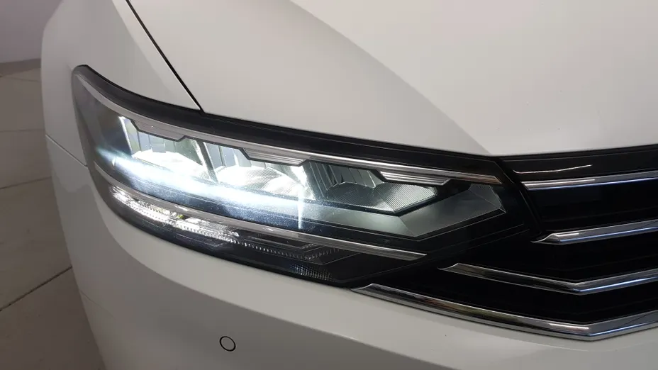 VOLKSWAGEN Passat Passat 2.0 TDI Elegance DSG