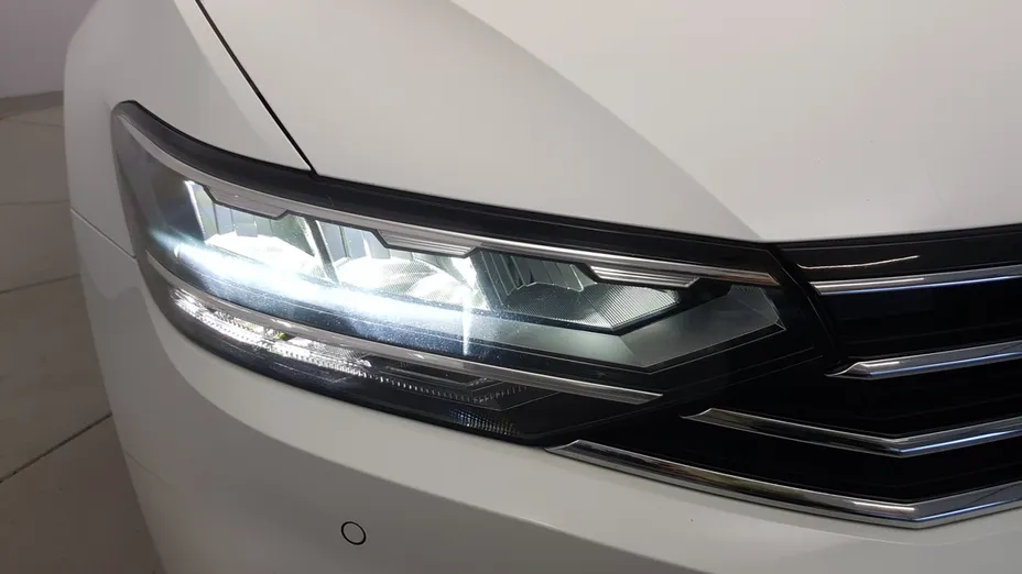 VOLKSWAGEN Passat Passat 2.0 TDI Elegance DSG