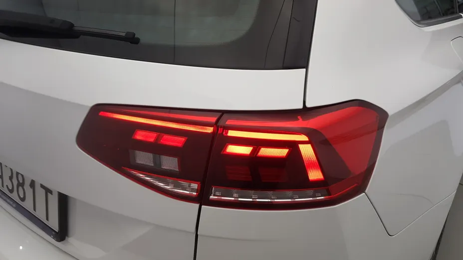 VOLKSWAGEN Passat Passat 2.0 TDI Elegance DSG