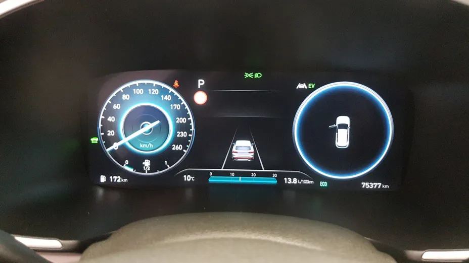 HYUNDAI Santa Fe Santa Fe 1.6 T-GDI HEV Platinum 4WD aut