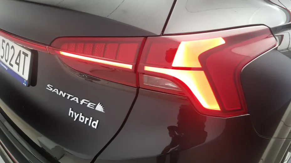 HYUNDAI Santa Fe Santa Fe 1.6 T-GDI HEV Platinum 4WD aut