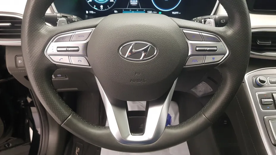 HYUNDAI Santa Fe Santa Fe 1.6 T-GDI HEV Platinum 4WD aut