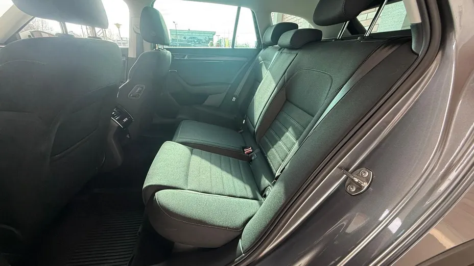 SKODA Superb Superb 2.0 TDI SCR 4x4 Scout DSG