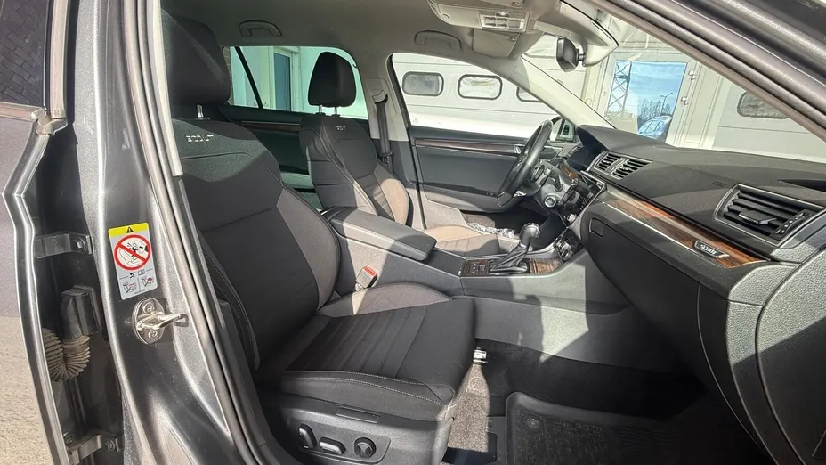 SKODA Superb Superb 2.0 TDI SCR 4x4 Scout DSG