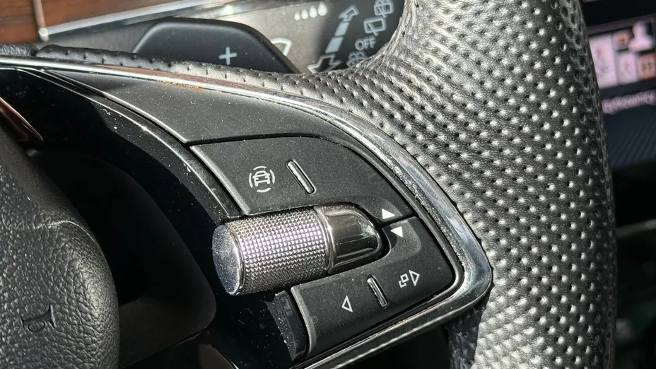 SKODA Superb Superb 2.0 TDI SCR 4x4 Scout DSG