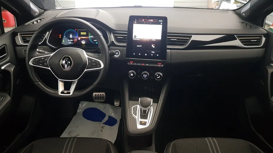 RENAULT Captur Captur 1.6 E-TECH Full Hybrid 145 E-Tech Engineered