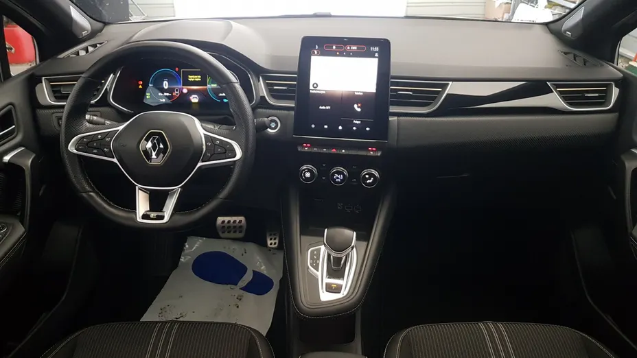 RENAULT Captur Captur 1.6 E-TECH Full Hybrid 145 E-Tech Engineered