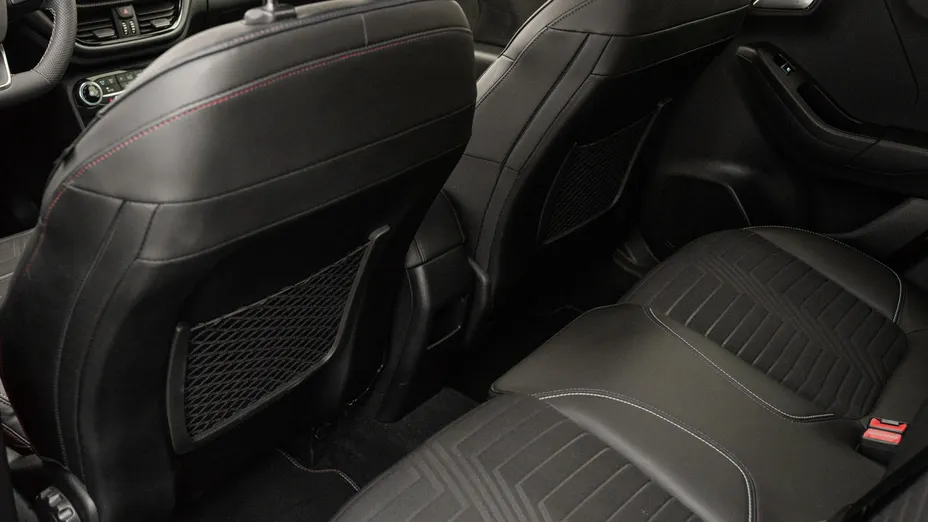 FORD Puma Puma 1.0 EcoBoost mHEV Vivid Ruby Edition DCT