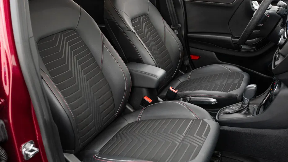 FORD Puma Puma 1.0 EcoBoost mHEV Vivid Ruby Edition DCT