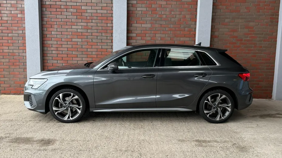 AUDI A3 A3 35 TFSI mHEV S Line S tronic