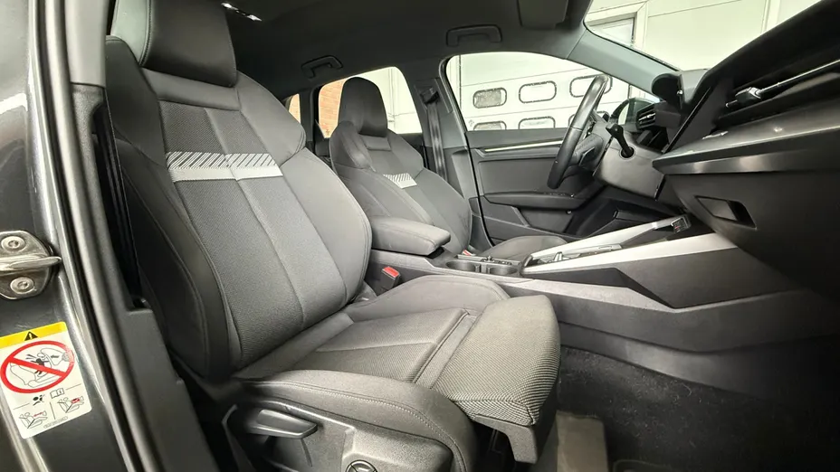 AUDI A3 A3 35 TFSI mHEV S Line S tronic