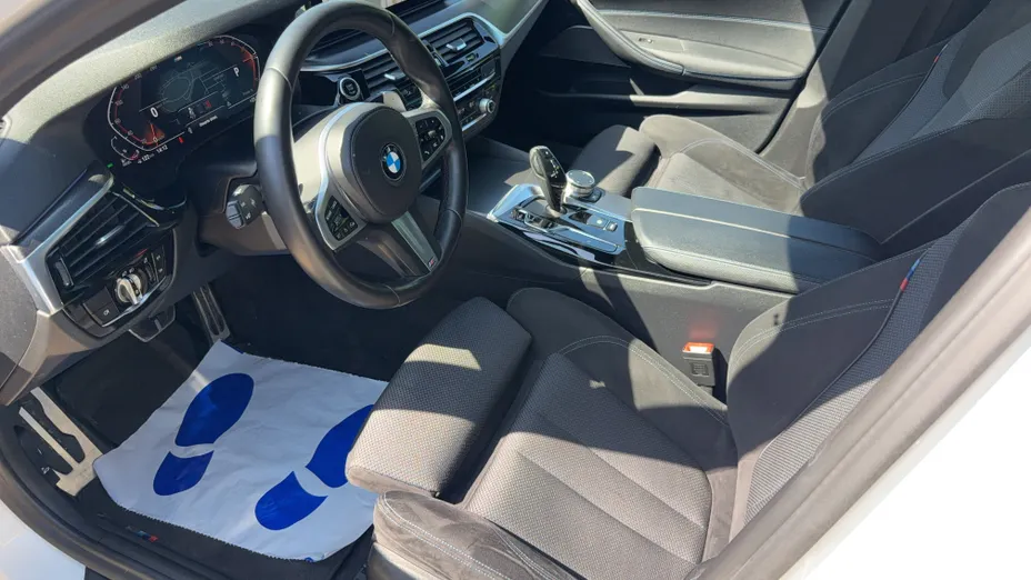BMW Seria 5 520d xDrive mHEV M Sport sport-aut