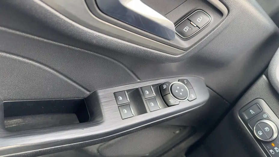 FORD Kuga Kuga 2.5 FHEV AWD Titanium X